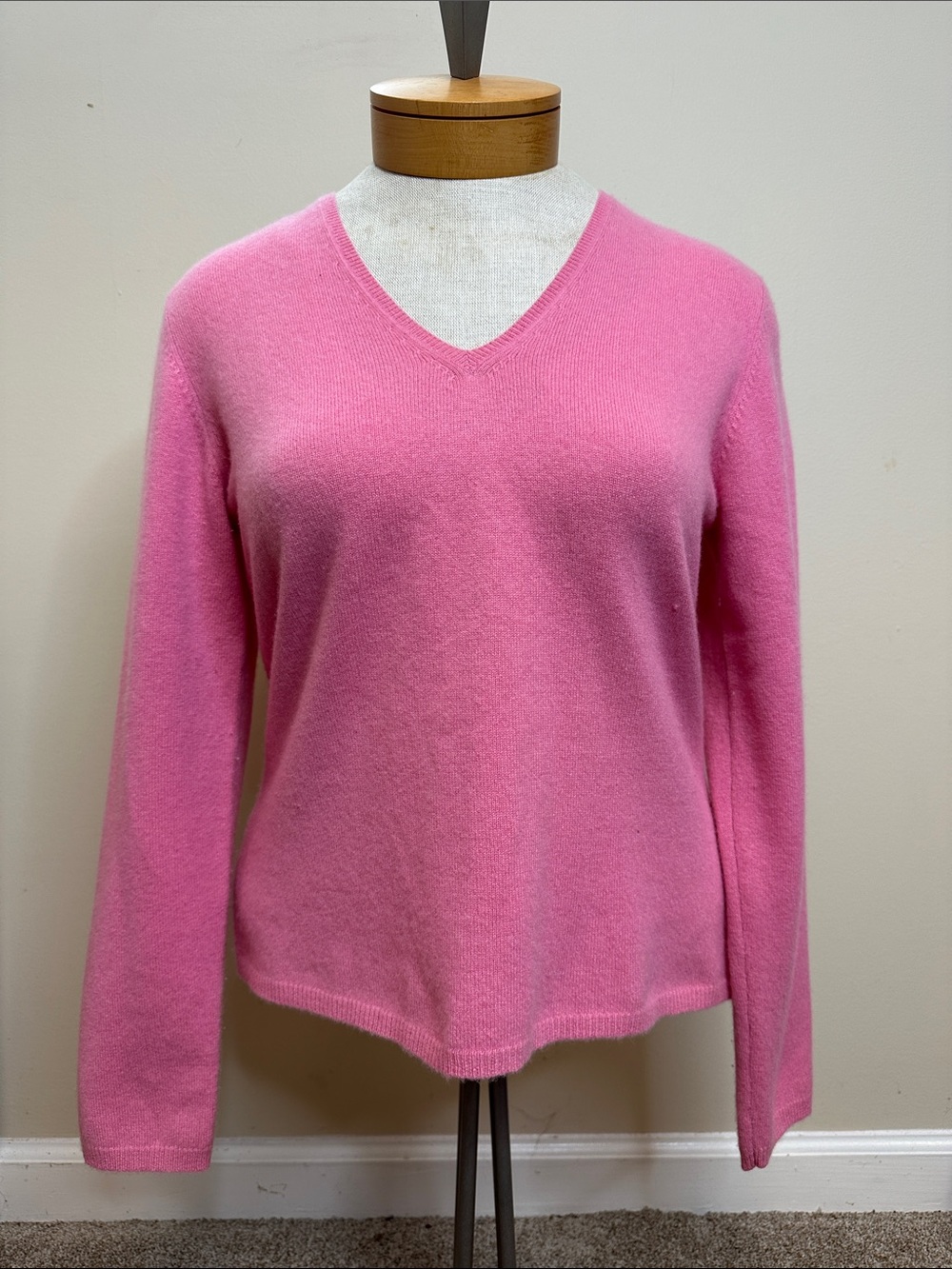 Ann Taylor Cashmere V-Neck Women's Sweater Size Large